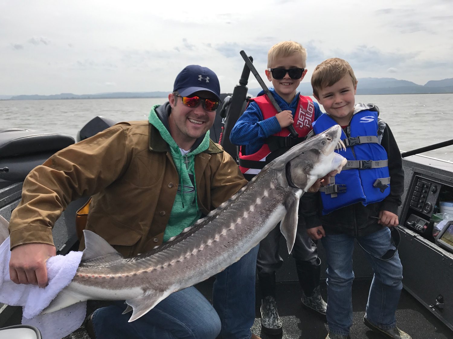 Astoria Fishing - Tillamook Bay Fishing Guides